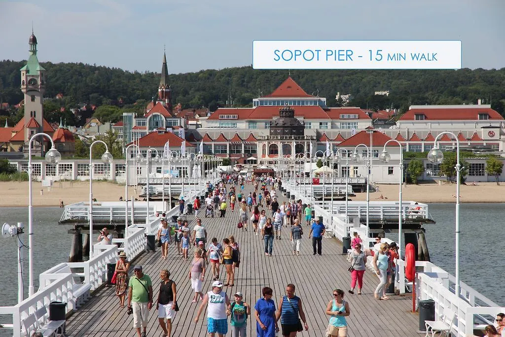 Lovesopot Luxury Terrace Apartment